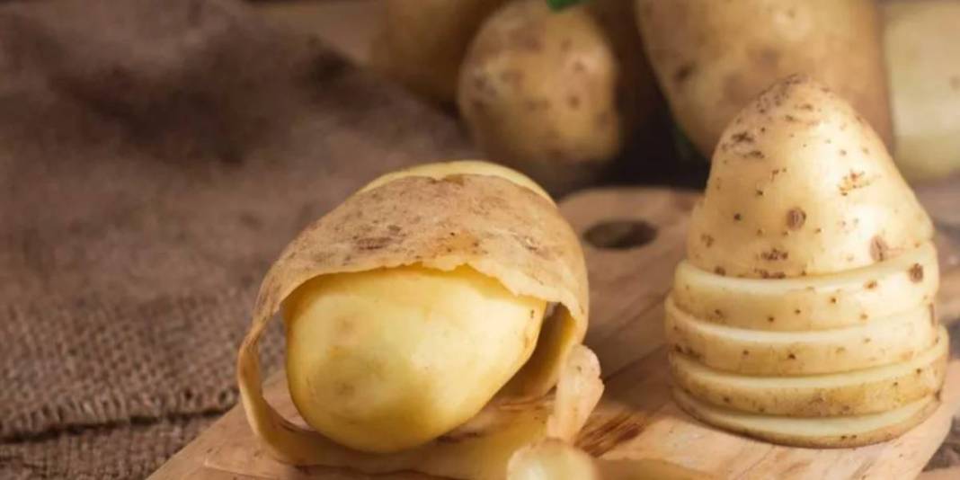 Mutfağınızın gizli kahramanı! Sakın çöpe atmayın: Patates kabuklarıyla yapabileceklerinize çok şaşıracaksınız 6